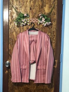 (Category: ) located in . Submitted by tgj.declutters (Listing ID 1033897328, Image 1). Description: .