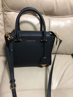 （分類：）位於 。 由 queenie.star 提交（商品編號 1033969274，圖片 1）。簡介： 。