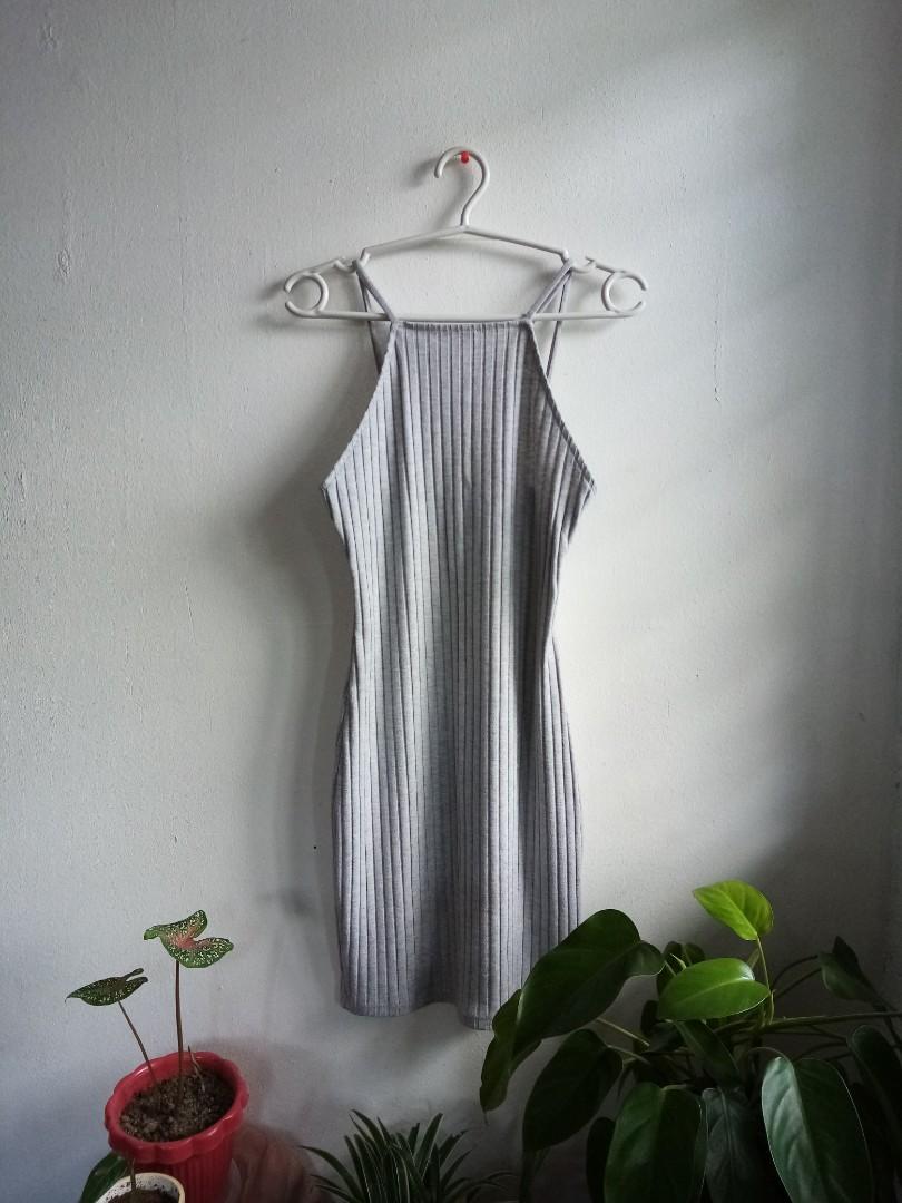 Forever 21 bodycon ribbed dress (Category: Dresses) located in Quezon City. Submitted by aksccc (Listing ID 1033876540, Image 1). Description: One of my faves. Comfy and stretchable fabric. 🥀.