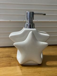 （分類：）位於 。 由 mstif 提交（商品編號 1034006572，圖片 1）。簡介： 。