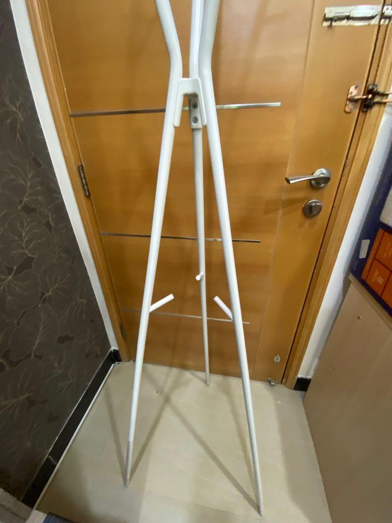 Ikea hat and coat stand white EKRAR 白色衣帽架 90 new, 傢俬＆家居, 傢俬, 書櫃、櫃子及架
