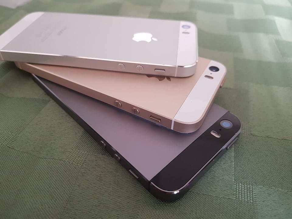 Iphone 5s 16 gb factory unlock (Category: Others) located in Taytay. Submitted by wob14 (Listing ID 1033939706, Image 2). Description: Good as new 2nd hand Factory unlock/openline Cod available .