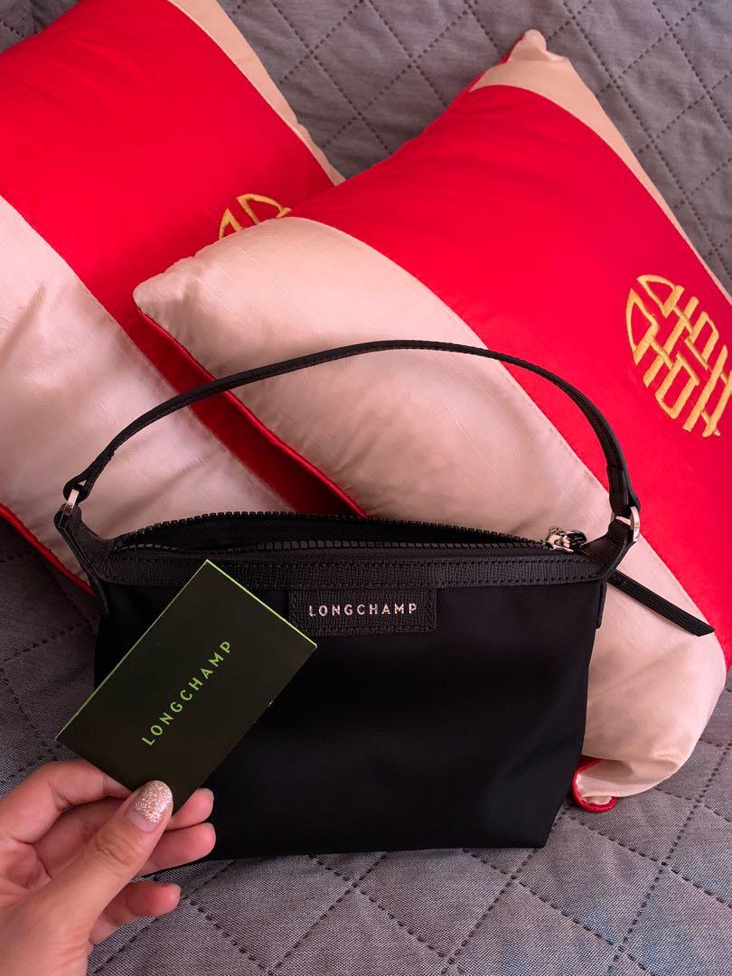 Longchamp Le Pliage Neo Clutch Bag, Women's Fashion, Bags & Wallets, Purses  & Pouches on Carousell