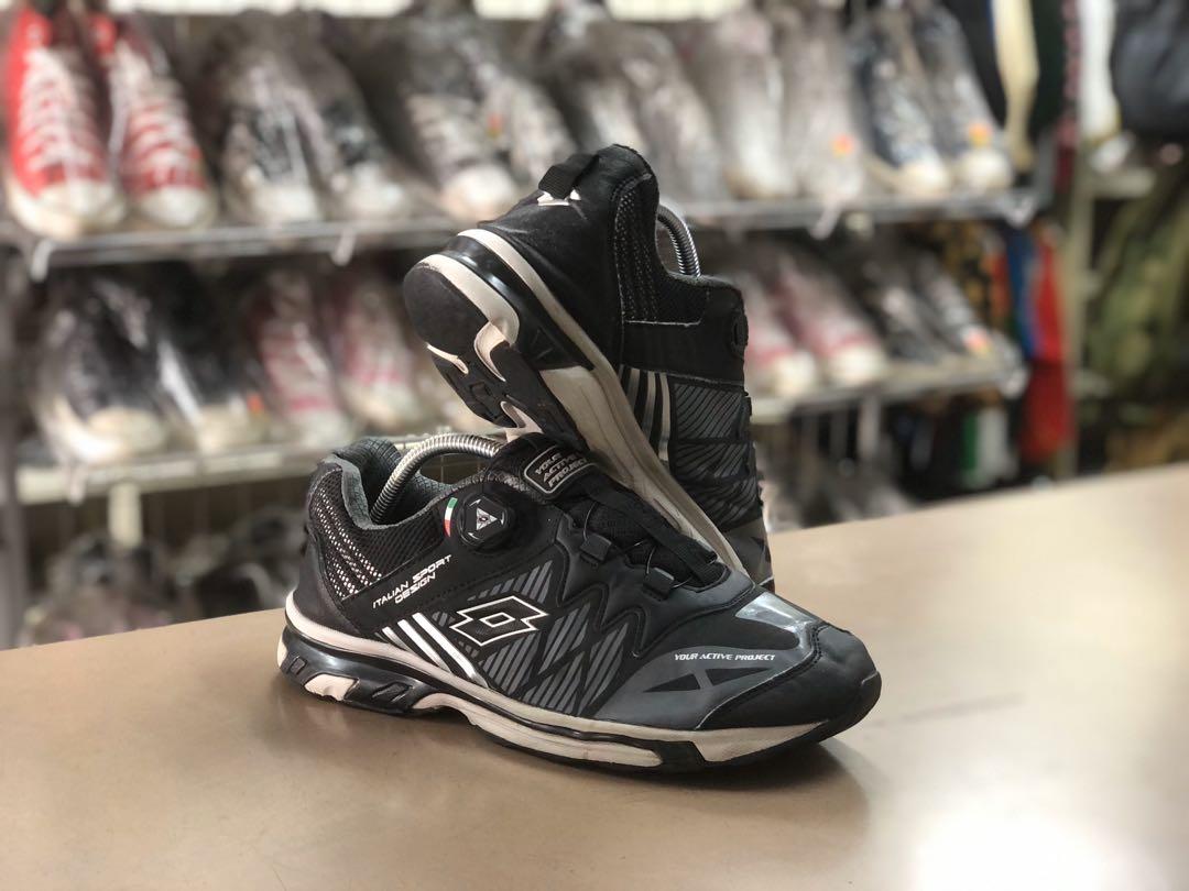 Lotto outlet hiking shoes