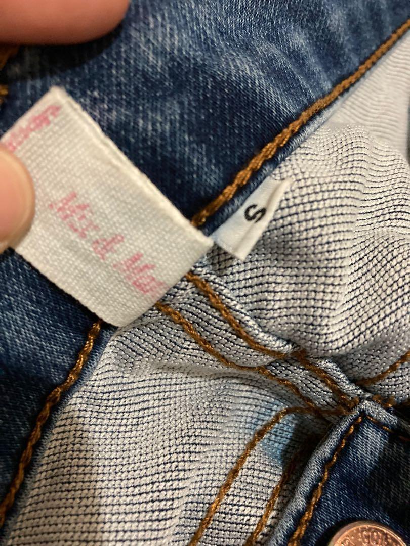 Mix & Match denim pants (Category: Other Bottoms) located in Santa Rosa. Submitted by laispreloved (Listing ID 1033993968, Image 3). Description: Decluttering All are authentic. Flaws are included in the photos. Feel free to msg me if you have further queries. RFS: size is not longer fit to me. .