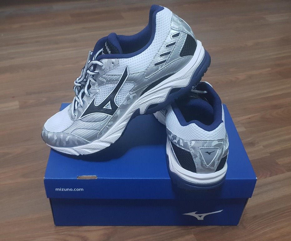 mizuno wave glory