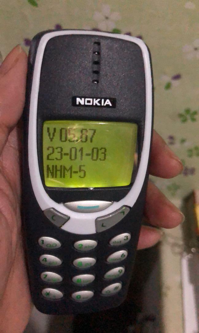 original 3310 cellphone units (Category: Android Others) located in Quezon City. Submitted by auspv_collections (Listing ID 1033881889, Image 2). Description: original nokia 3310 with box and charger lalamove cod available.