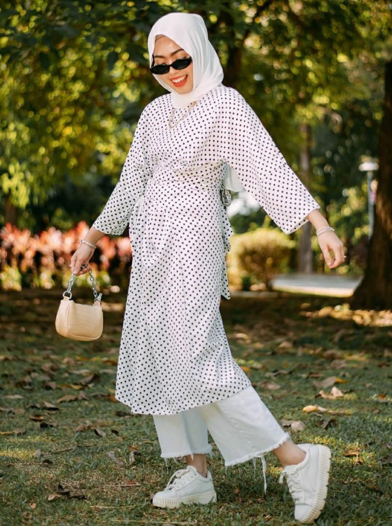 White discount dotty dress