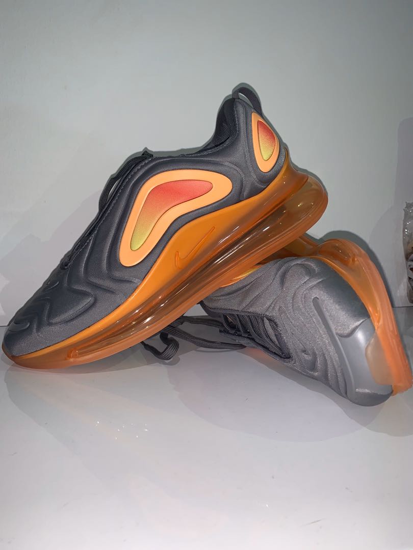 Unisex Airmax 720 gunsmoke fuel orange Men s Fashion Footwear