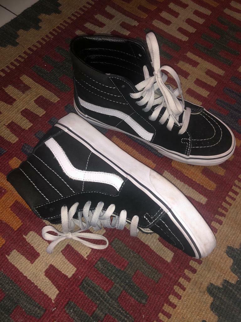 vans hi cut black