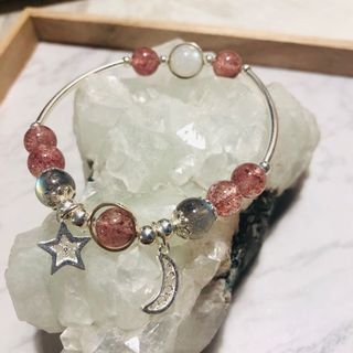 （分類：）位於 。 由 purify.crystal 提交（商品編號 1034166040，圖片 1）。簡介： 。