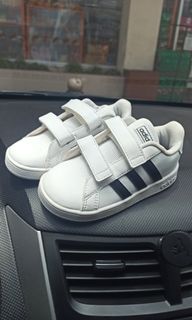 (Category: ) located in . Submitted by 521shoppe (Listing ID 1034066834, Image 1). Description: .
