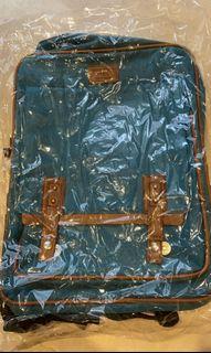 BN virtual reality 7th avenue bagpack
