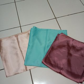 (Kategori: ) berada di . Dikirim oleh oldhipreloved (ID iklan 1034111972, Gambar 1). Deskripsi: .