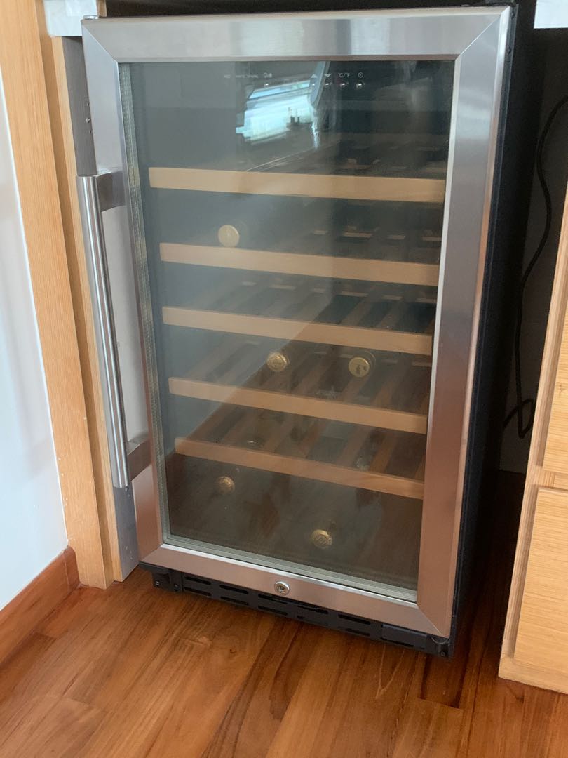 Chateau CW342 Wine Chiller, TV & Home Appliances, Kitchen Appliances