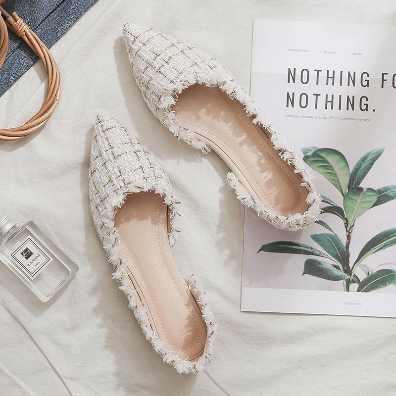 Cute flat womens best sale shoes