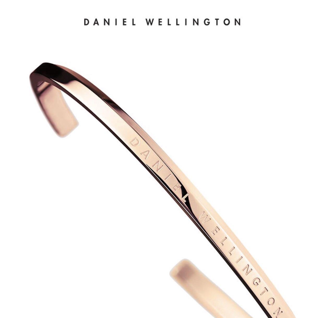 Daniel deals wellington engraved