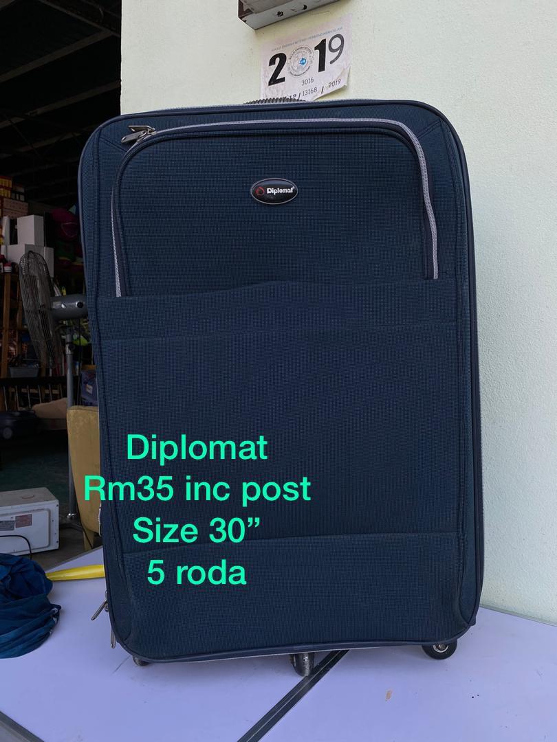 Diplomat bag price 2025