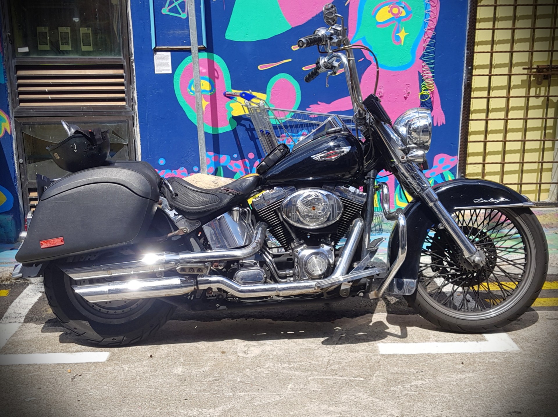 Harley Davidson Softail Deluxe FLSTNI 