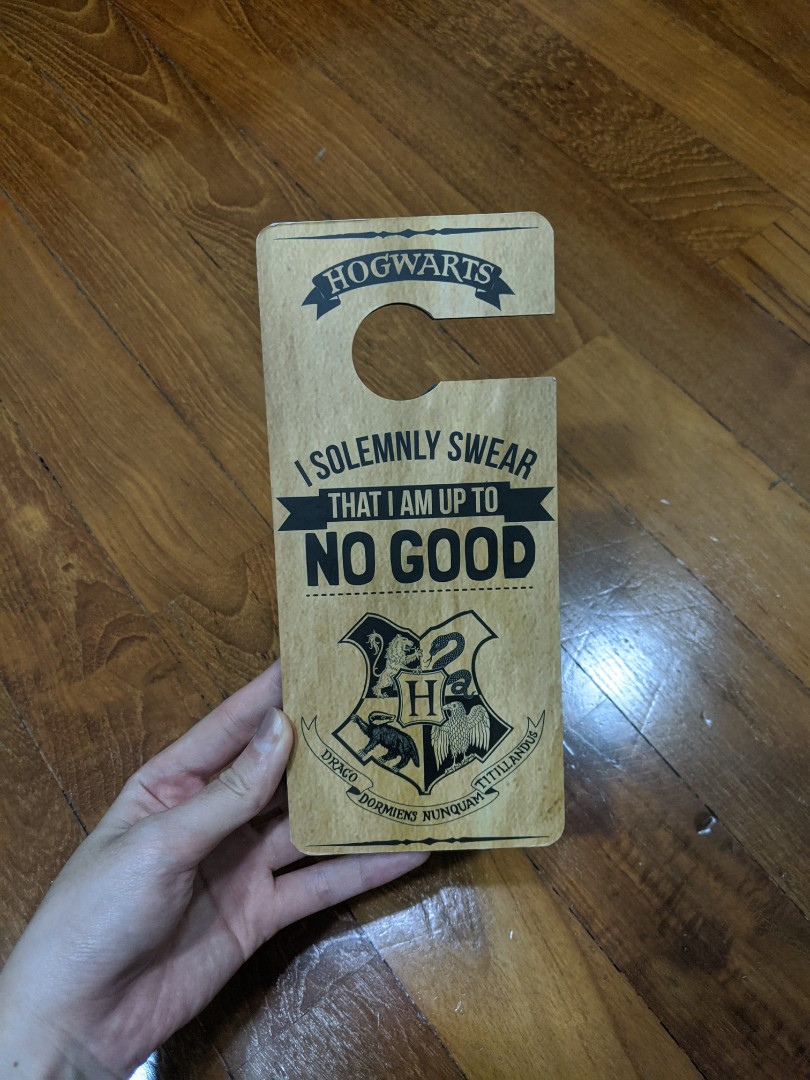 Harry Potter Door Hanger, Hobbies &amp; Toys, Memorabilia &amp; Collectibles ...