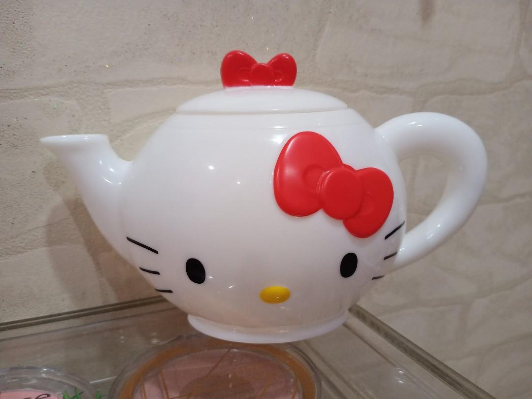Hello Kitty Toys Games Action Figures Collectibles On Carousell - hello kitty roblox icon