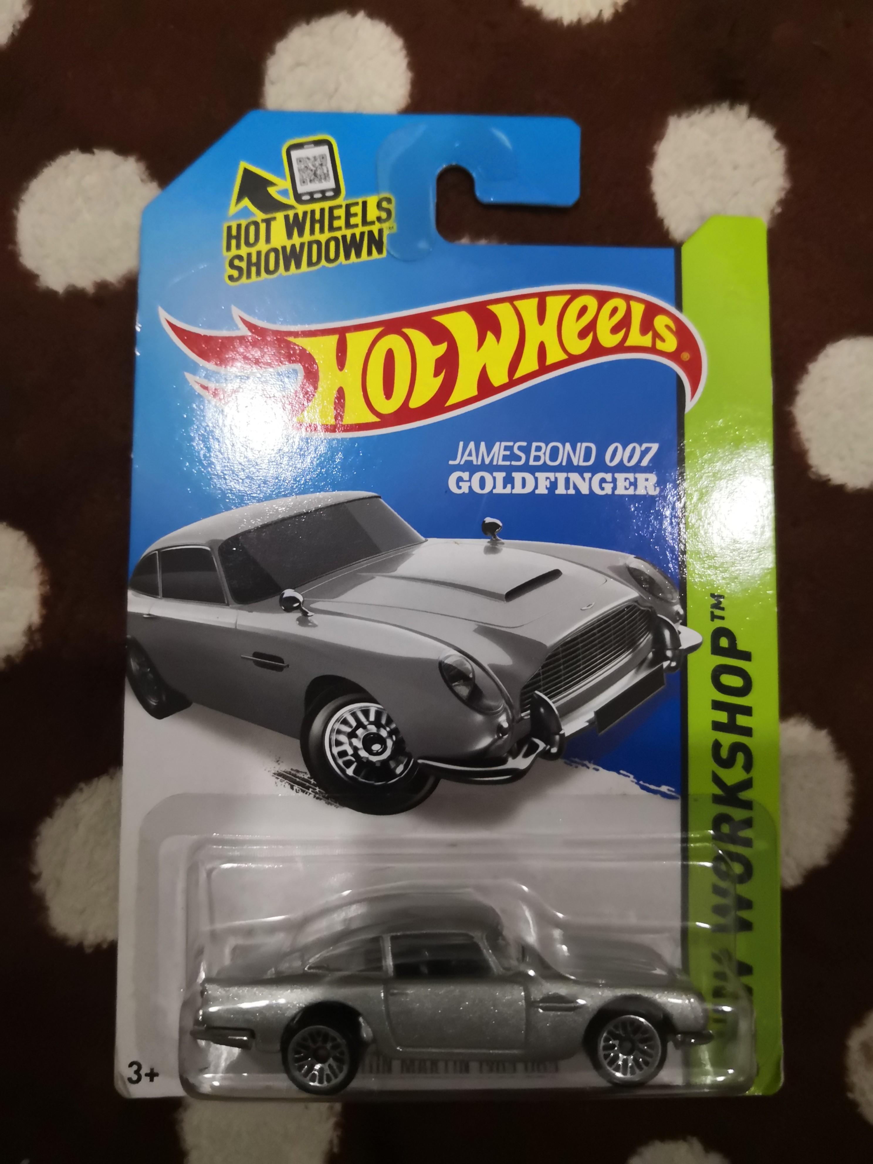 hot wheels james bond aston martin