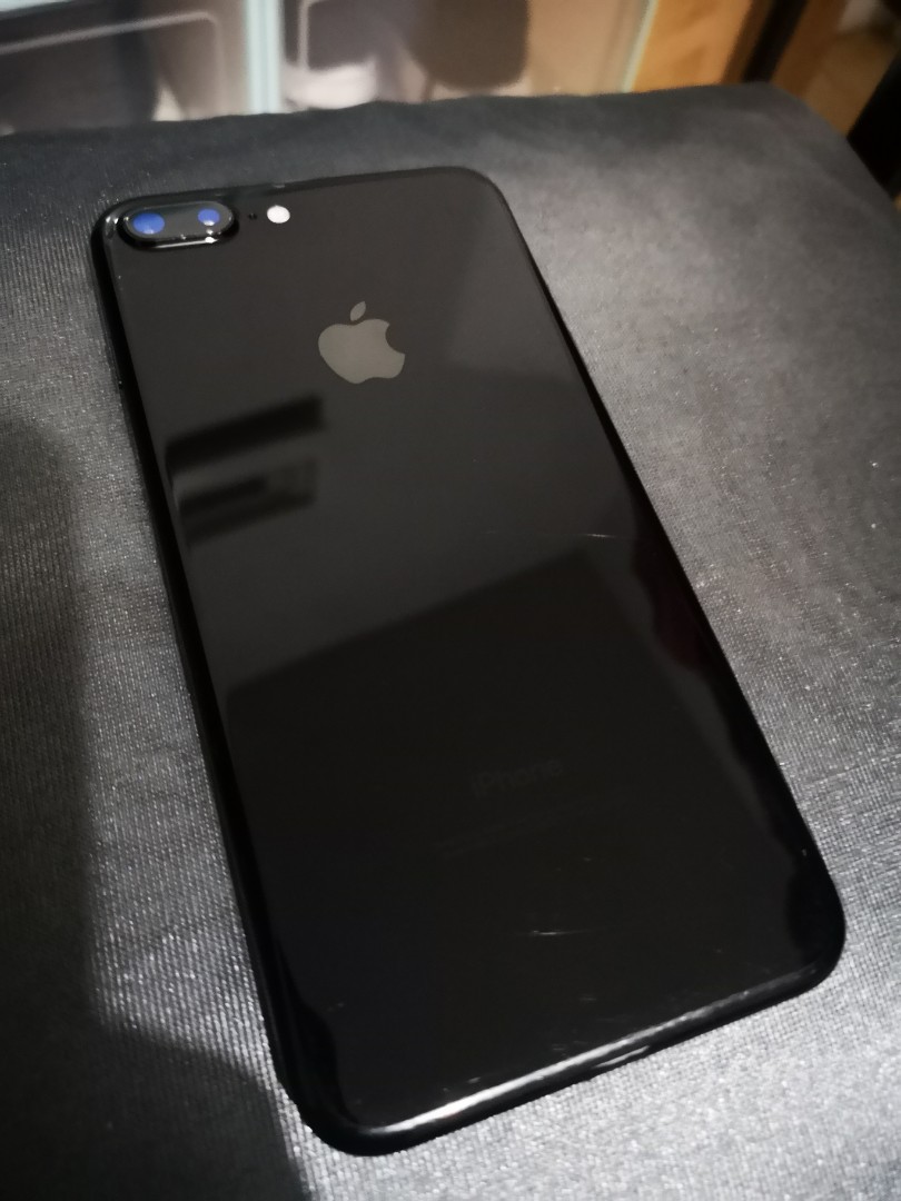 iPhone 7 Plus Jet Black 128 GB au - スマートフォン本体