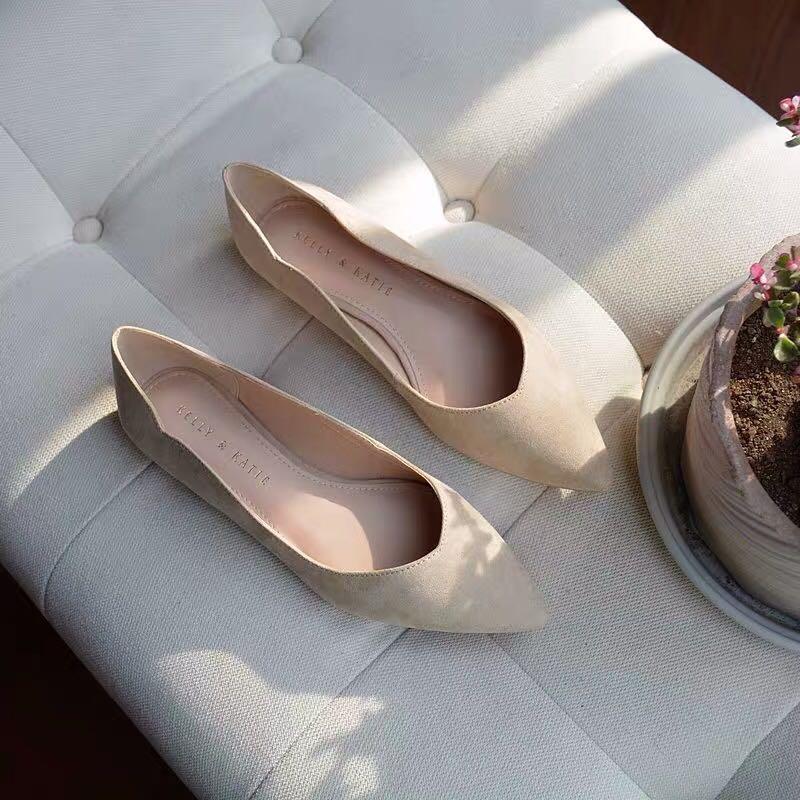 Kelly Katie beige flats