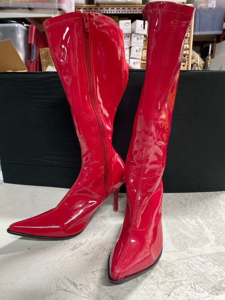 Knee high red boots Women s Fashion Footwear Boots on Carousell