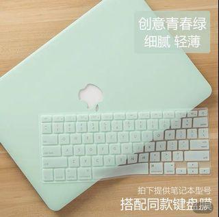 Macbook Pro 13” Hard case Light Green