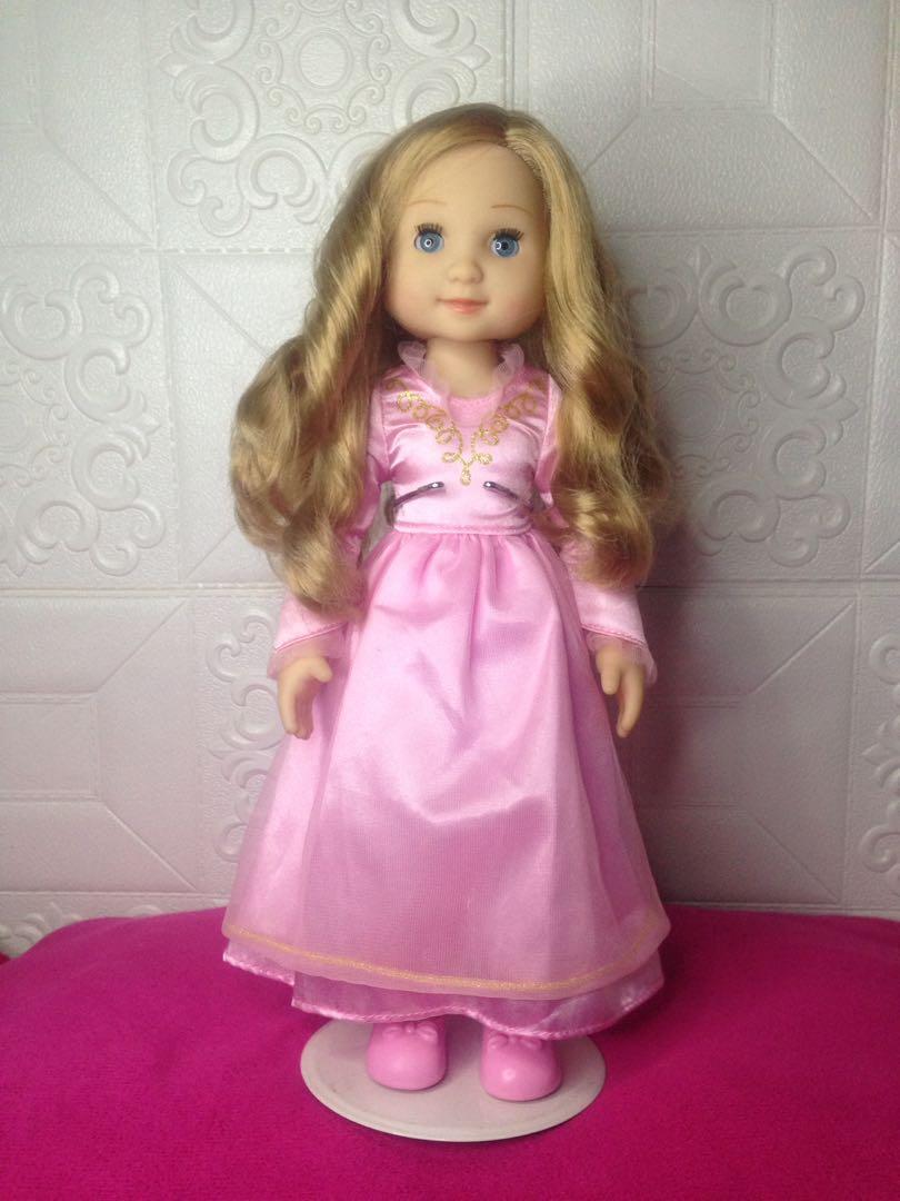 Melissa and doug celeste doll discount
