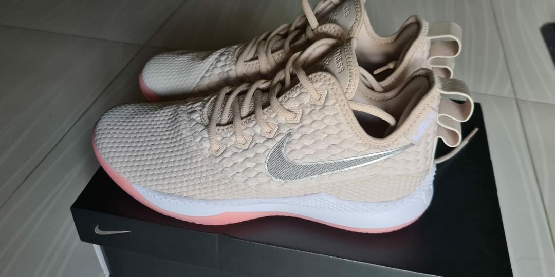 Lebron james store witness 3 review
