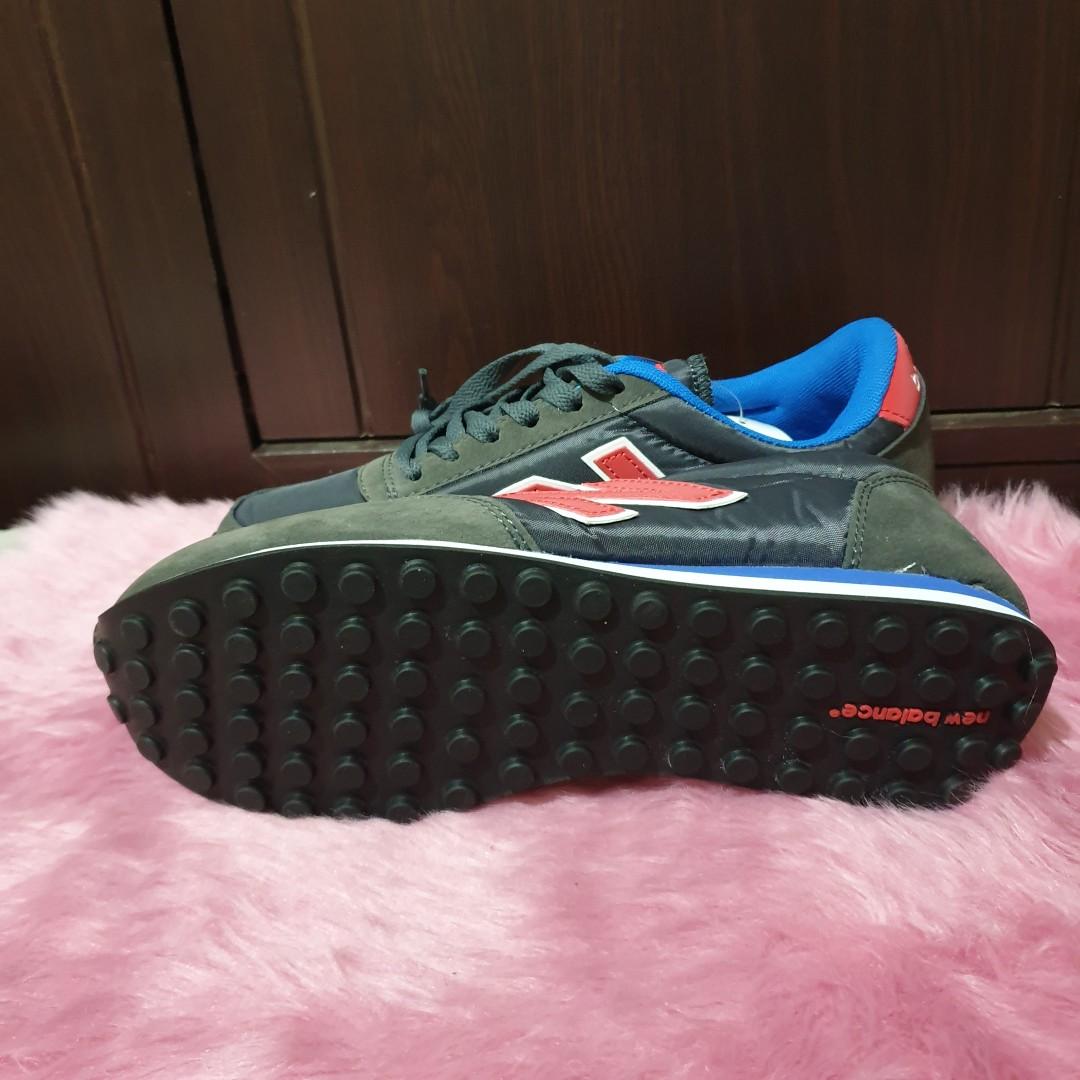 new balance factory pull out shoes Men s Fashion Footwear Sneakers on Carousell