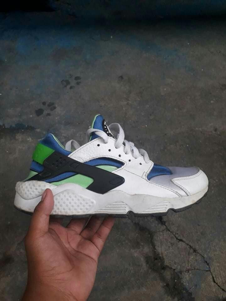 green nike huarache womens