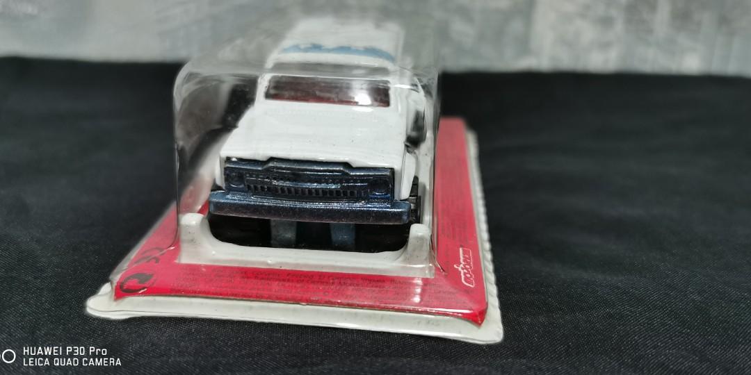 Majorette jeep cherokee 236 2025
