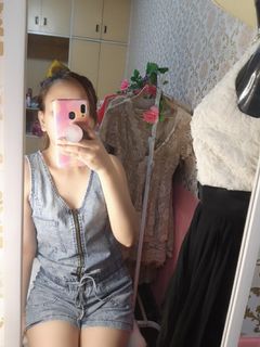 (Category: ) located in . Submitted by trendypicksmla (Listing ID 1034038684, Image 1). Description: .