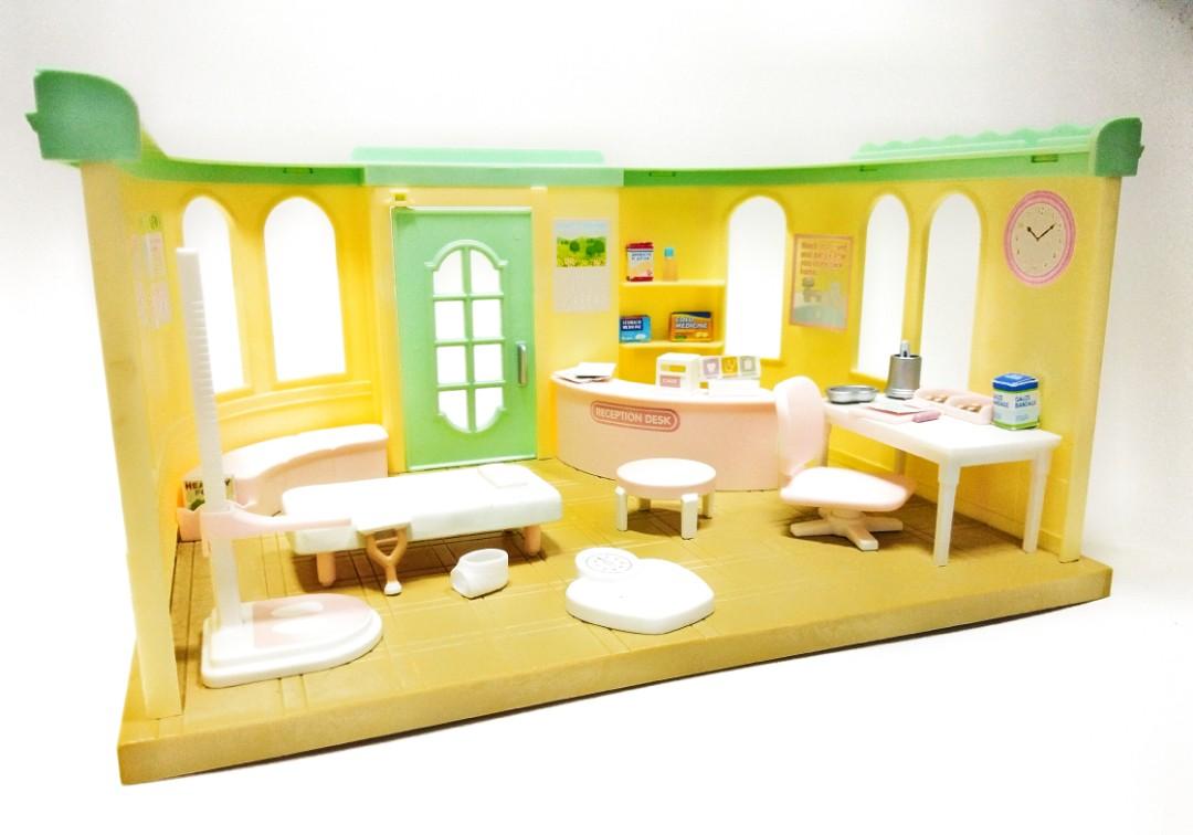 sylvanian families country clinic