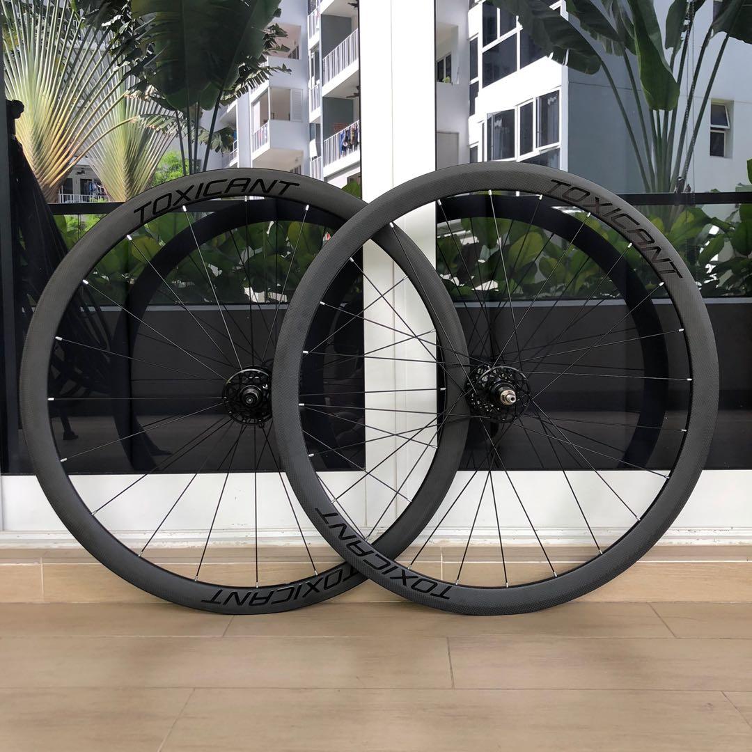 40mm carbon wheelset