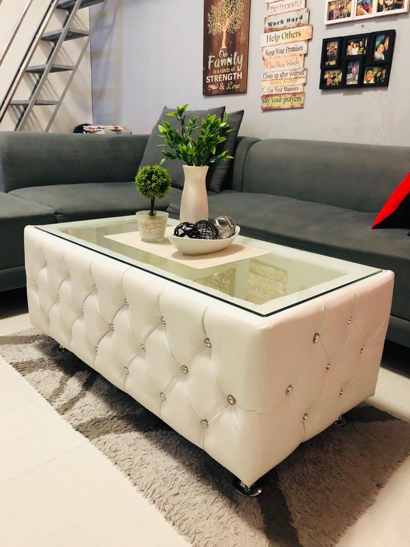 Tufted Center Table White Leather 20x40x18 With Crystal Buttons Home Furniture Furniture Fixtures Shelves Drawers On Carousell