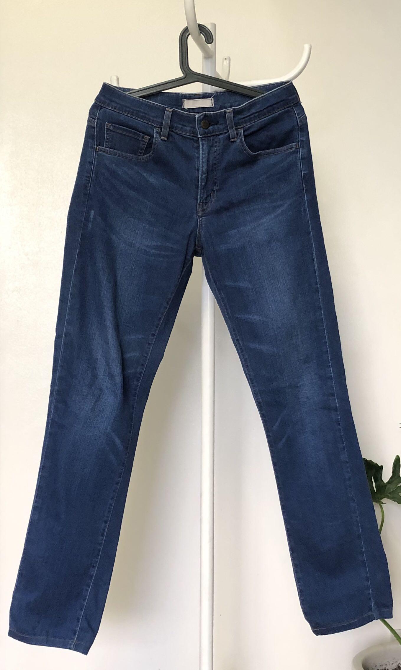 UNIQLO Jeans for Men (Category: Jeans) located in Quezon City. Submitted by jose04 (Listing ID 1034151454, Image 1). Description: .