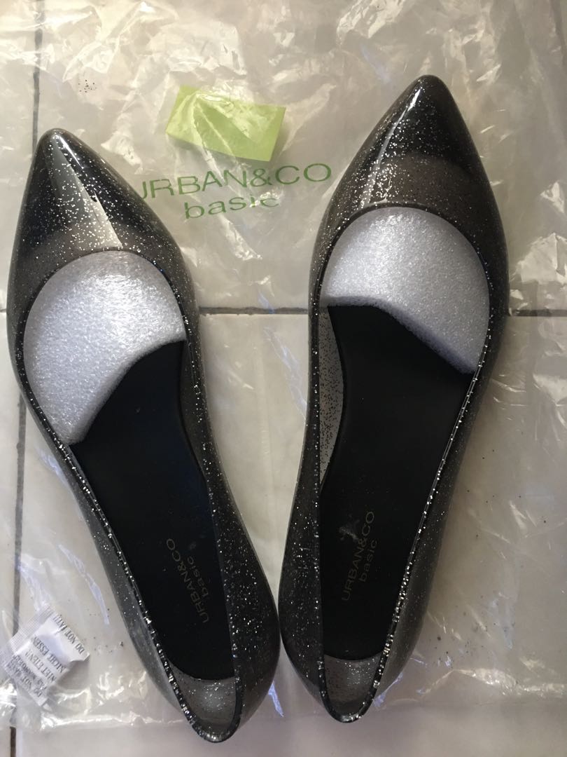 Urban n co basic jelly shoes, Fesyen Wanita, Sepatu di Carousell