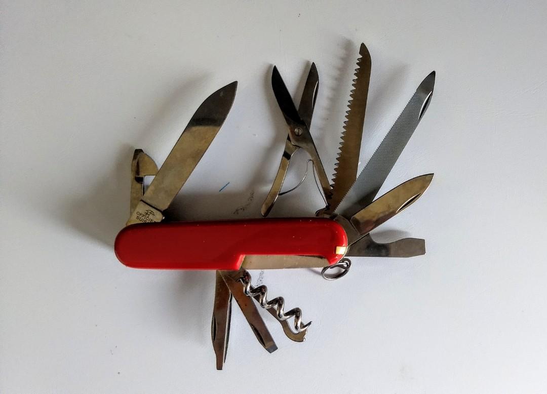Victorinox ranger outlet camping