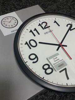 Authentic Seiko Meticulous Font Wall Clock Quiet Sweep White Black