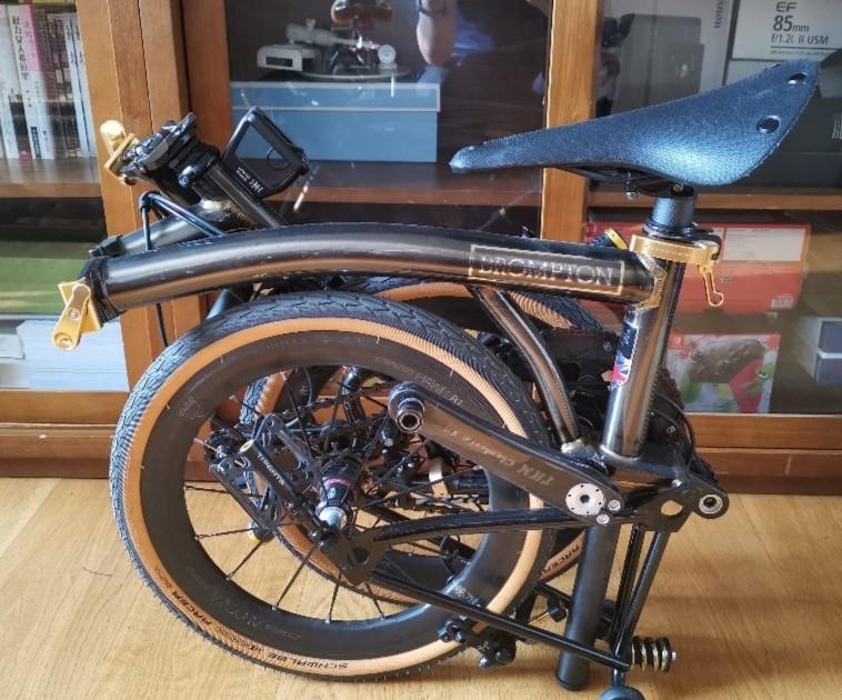 Marathon racer 2025 tan wall brompton