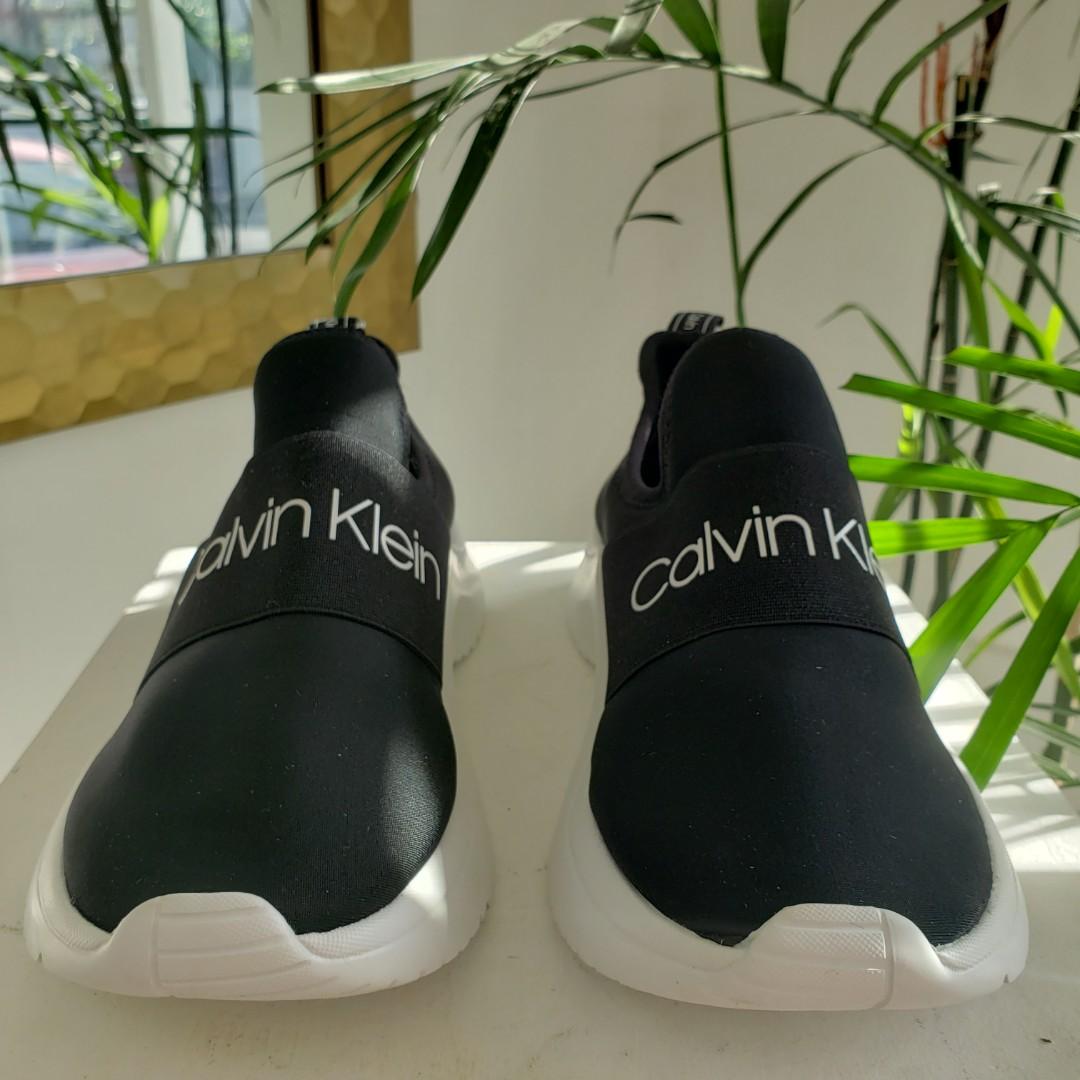 Calvin hotsell klein uzza