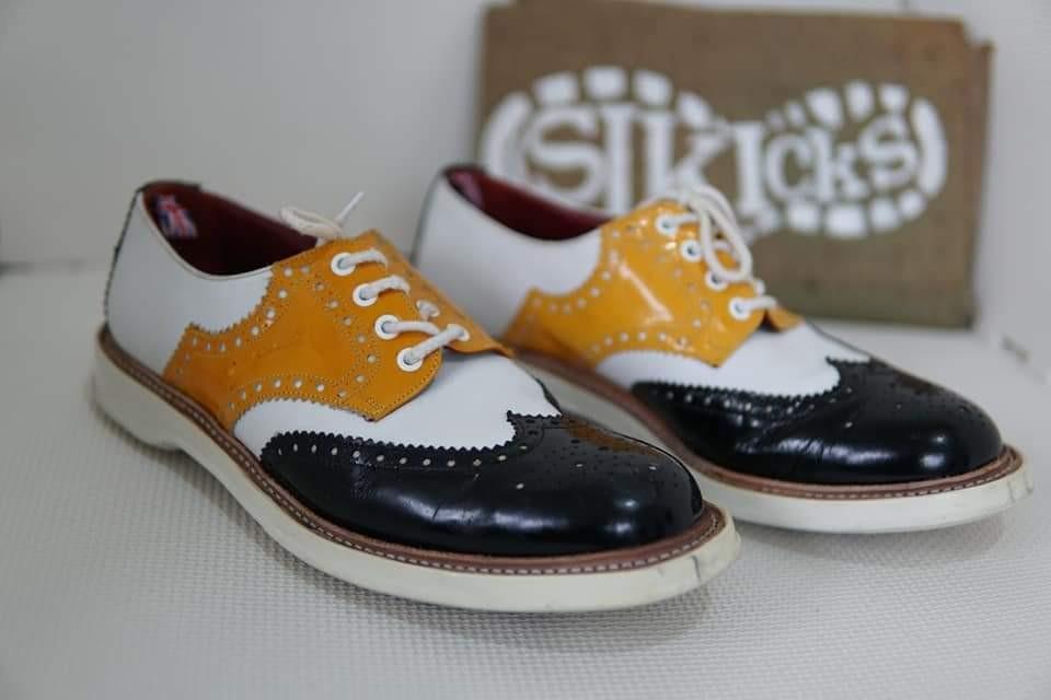 Church's golf shoes store