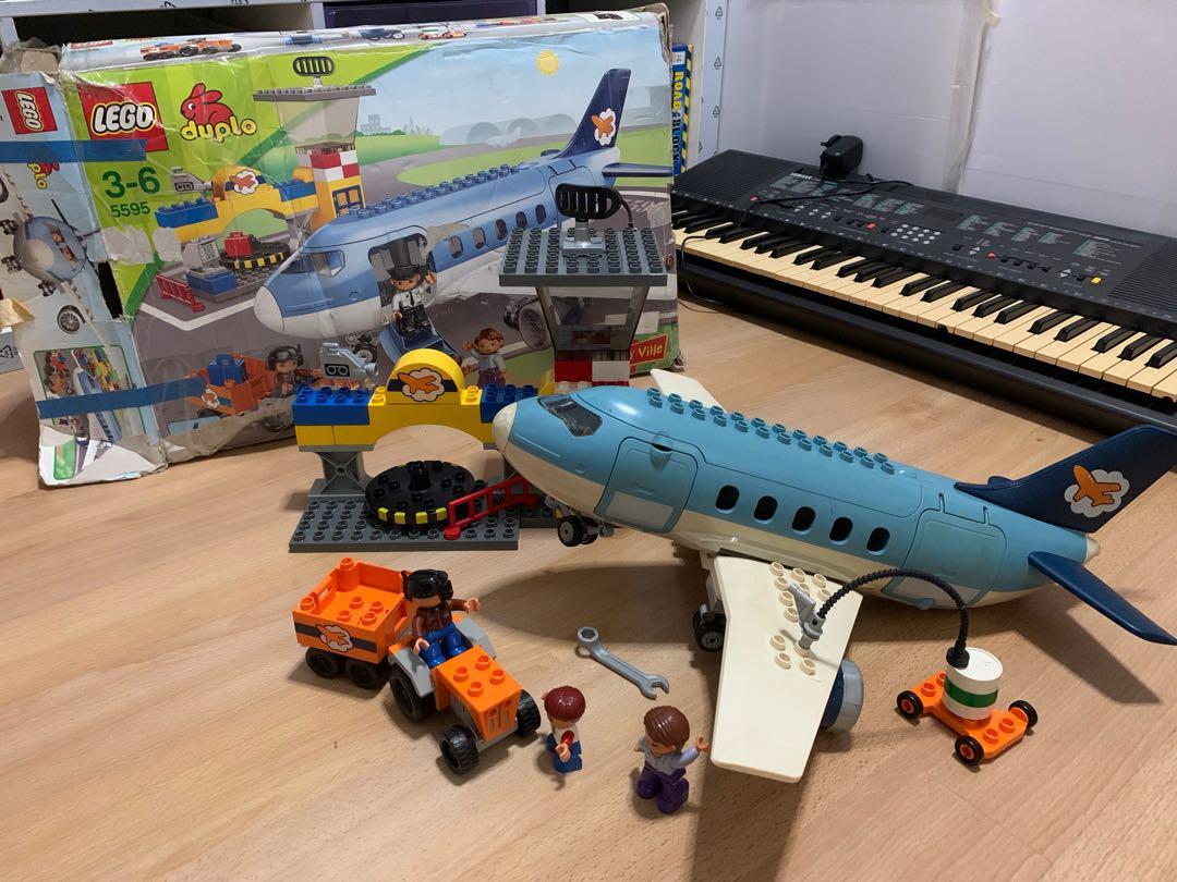 Duplo aeroplane set outlet