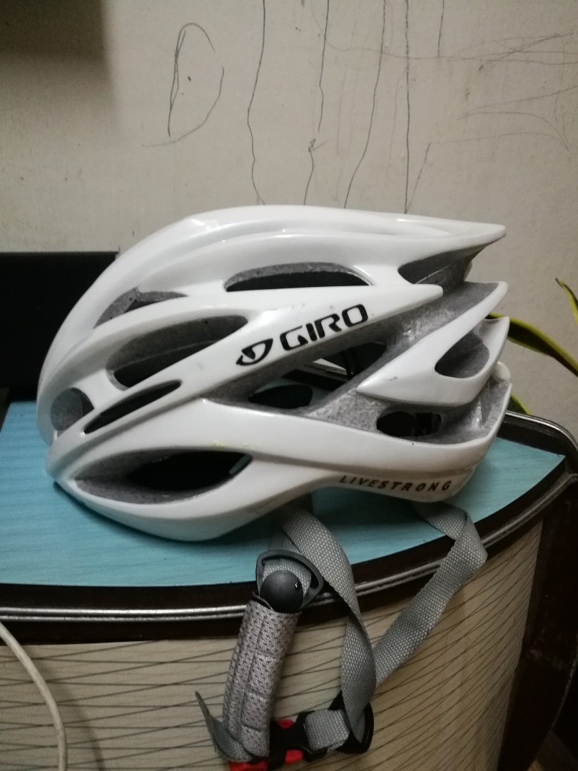 Giro livestrong sales helmet price