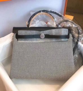 （分類：）位於 。 由 ownyrbag 提交（商品編號 1059909244，圖片 1）。簡介： 。