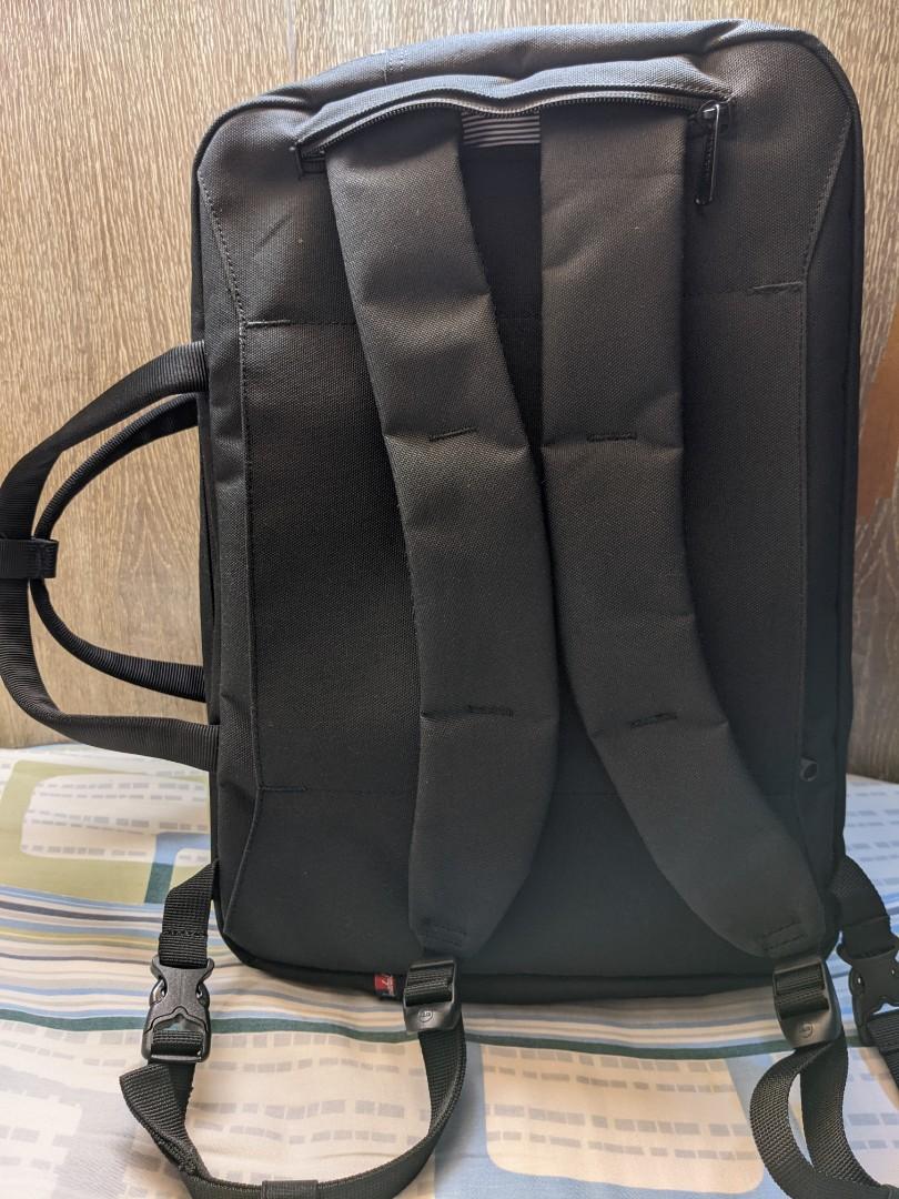 Herschel Gibson Messenger 3 Ways Bag, Computers & Tech, Parts